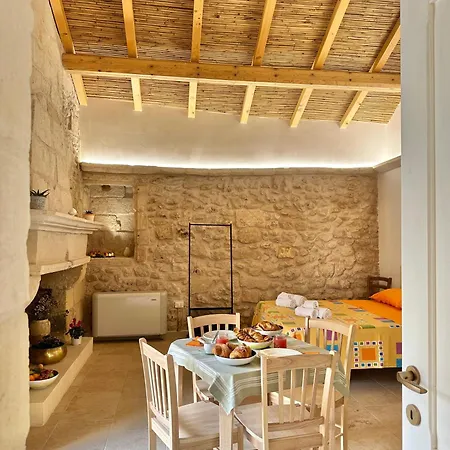 Corte Ludovica Apartmán Martano
