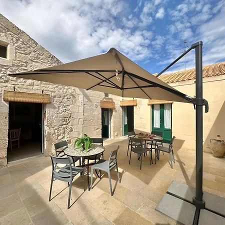 Corte Ludovica * Martano